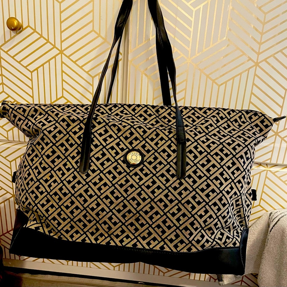 Tommy Hilfiger versatile overnight bag-  dimensions 16x7 / 12' inch depth